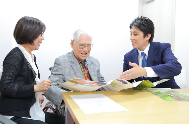 スタッフによるご案内